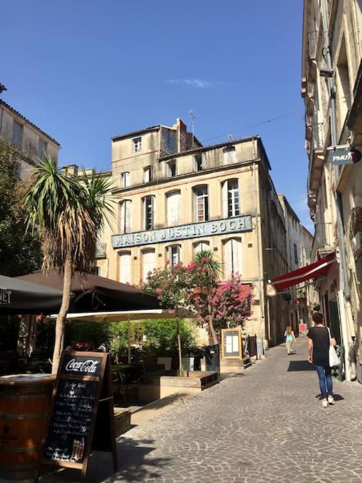 Studio Sous Les Toits Tres Bien Place Et Climatise Montpellier Exterior foto